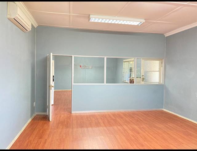 297M² OFFICE FOR SALE IN HILTON CENTRAL